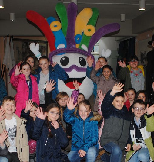 Sarajevski osnovci posjetili Olimpijski muzej i uživali u druženju sa Groodvyem