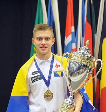 Sanjin Pehlivanović osvojio tri medalje na Evropskom prvenstvu za juniore u bilijaru