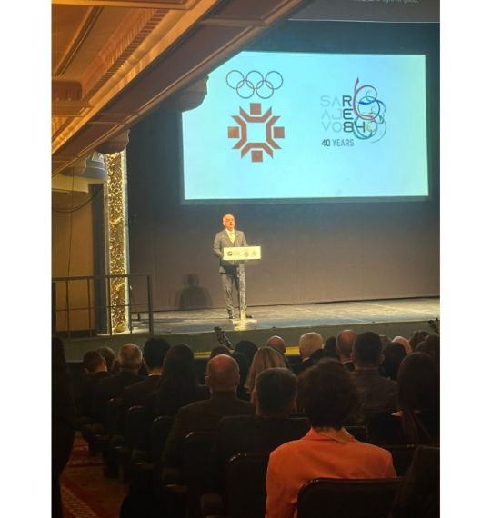 SVEČANOM AKADEMIJOM U NARODNOM POZORIŠTU OBILJEŽENA 40. GODIŠNJICA SARAJEVSKE OLIMPIJADE