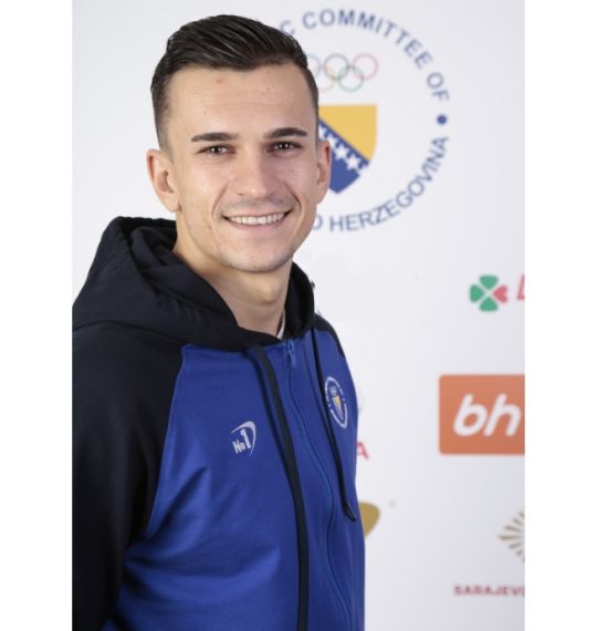 Bh. atletičar Abedin Mujezinović, Olimpijskom komitetu BiH i Hifa Petrol uputio pismo zahvale