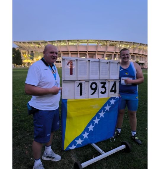 Zlato za Enhara Mahmića